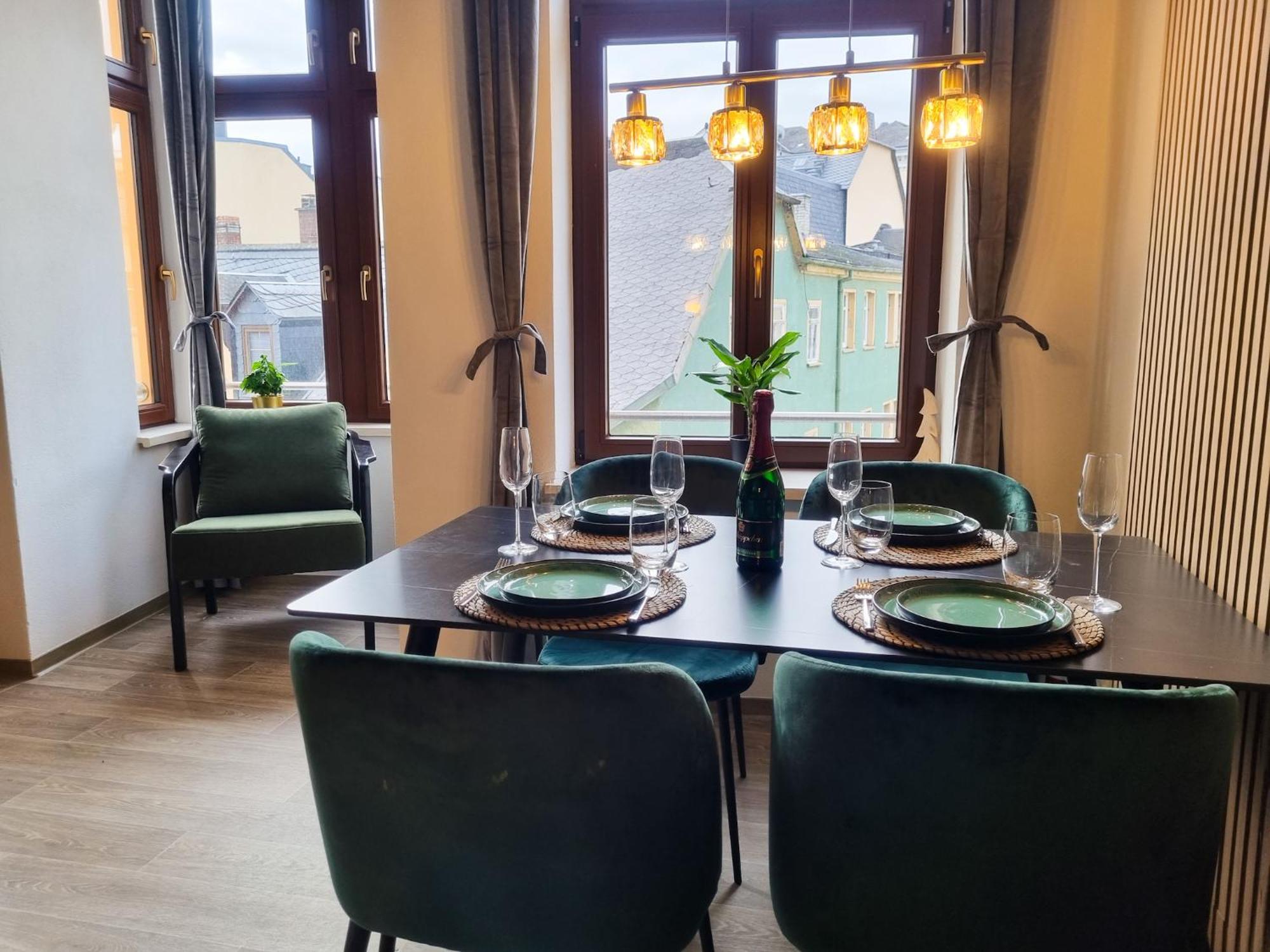 Maremar - Design Maisonette Altstadt - 4 Pers - 57Qm - Luxus Boxspringbett - Kueche - Arbeitsplatz - Privater Parkplatz Greiz Eksteriør bilde